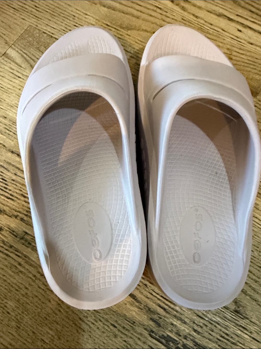 OOFOS Women's White Slide Sandals